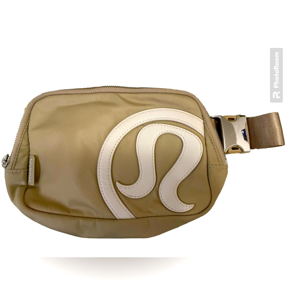 Preloved Lululemon Belt Bag